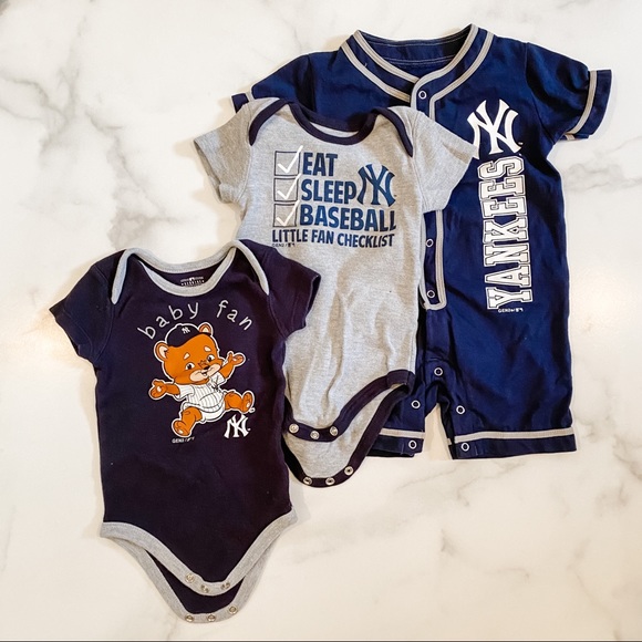 baby yankees onesie